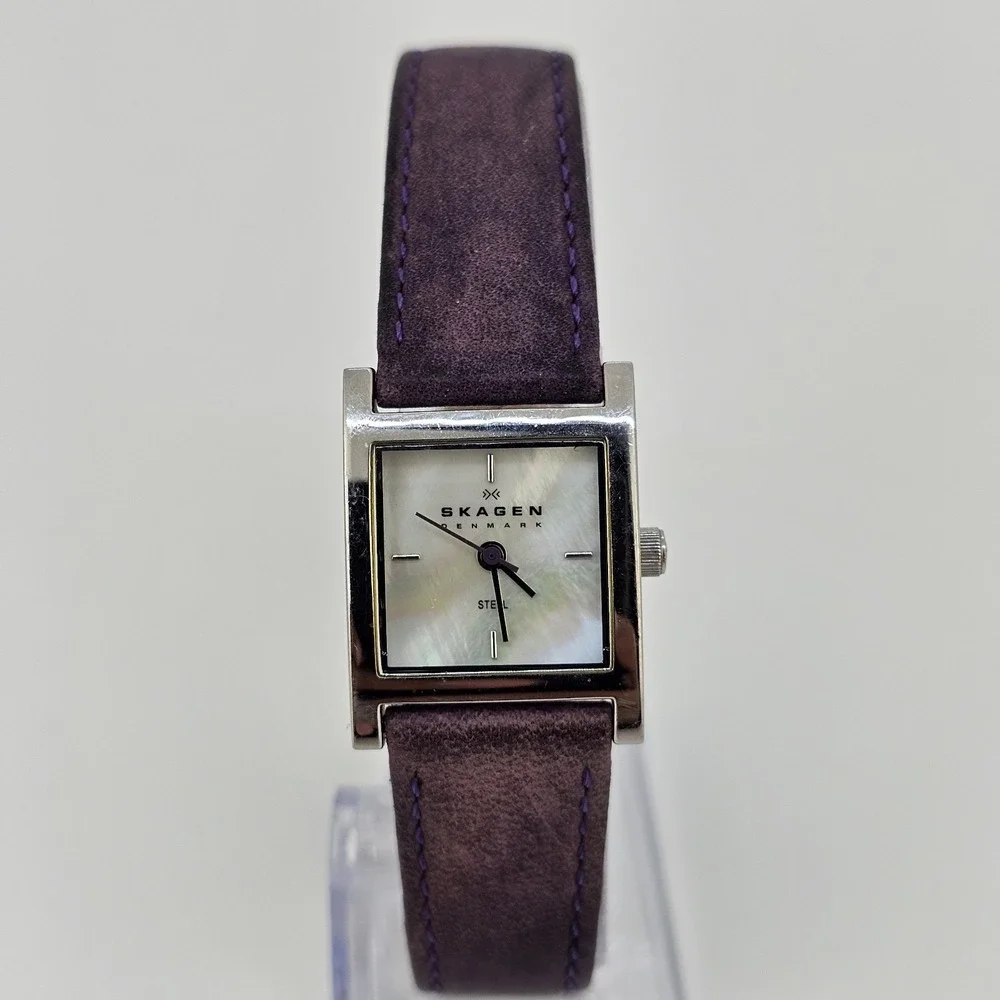 Skagen Women's Watch 20MM MOP Gray Dial Light Purple‎ Leather Bands New Battery